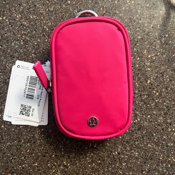 lululemon athletica nano Pouch - Picture 1 of 4
